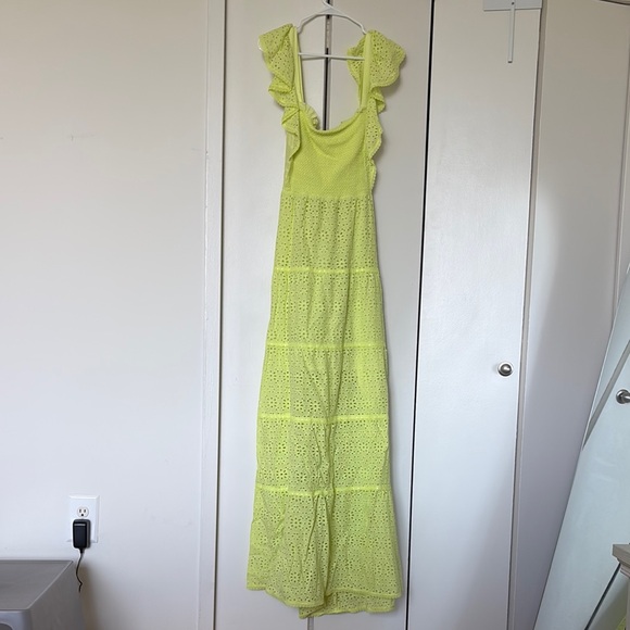 Alice + Olivia Lime Green Sleeveless Eyelet Open Back Maxi...